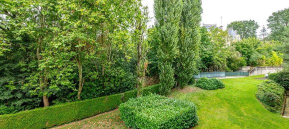 3 bedrooms Apartment in Versailles, France No. 174901 11