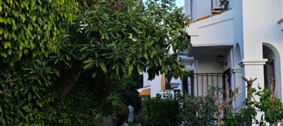 4 bedrooms Townhouse in Estepona, Spain No. 144851 2