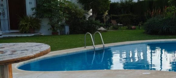 4 bedrooms Townhouse in Estepona, Spain No. 144851 3