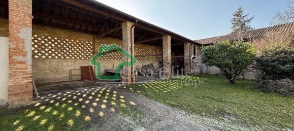 Вилла с 5 комнатами в Крема, Италия № 199668 8