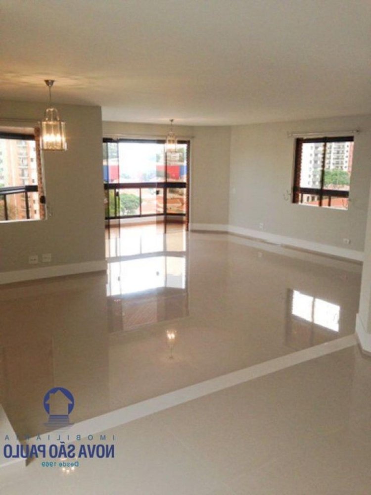 4 bedrooms Apartment in Sao Paulo, Brazil No. 452647