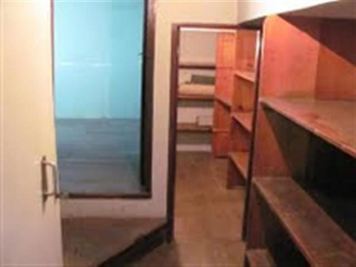 279m² Office in Buenos Aires, Argentina No. 108891