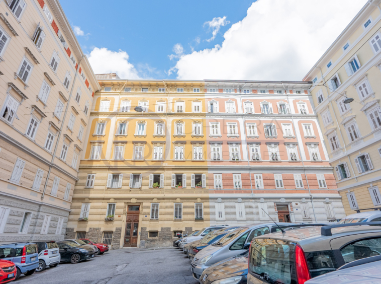 Apartamento T2 em Trieste, Italy N.º 328045