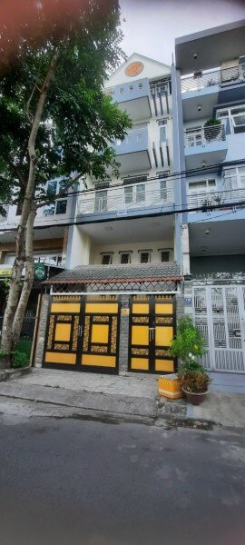 100m² House in Binh Chanh, Vietnam No. 13002