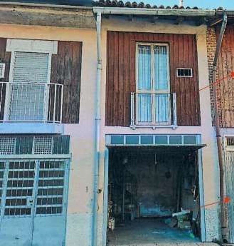 14m² Garage in Pregnana Milanese, Italy No. 390483