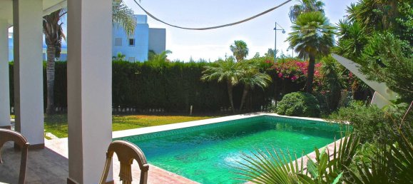 Villa de 7 dormitorios en Marbella, Spain No. 9916 10