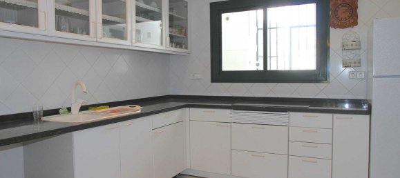 Villa de 7 dormitorios en Marbella, Spain No. 9916 3