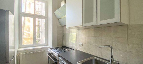 2 rooms Apartment in Alsergrund, Austria No. 160458 9