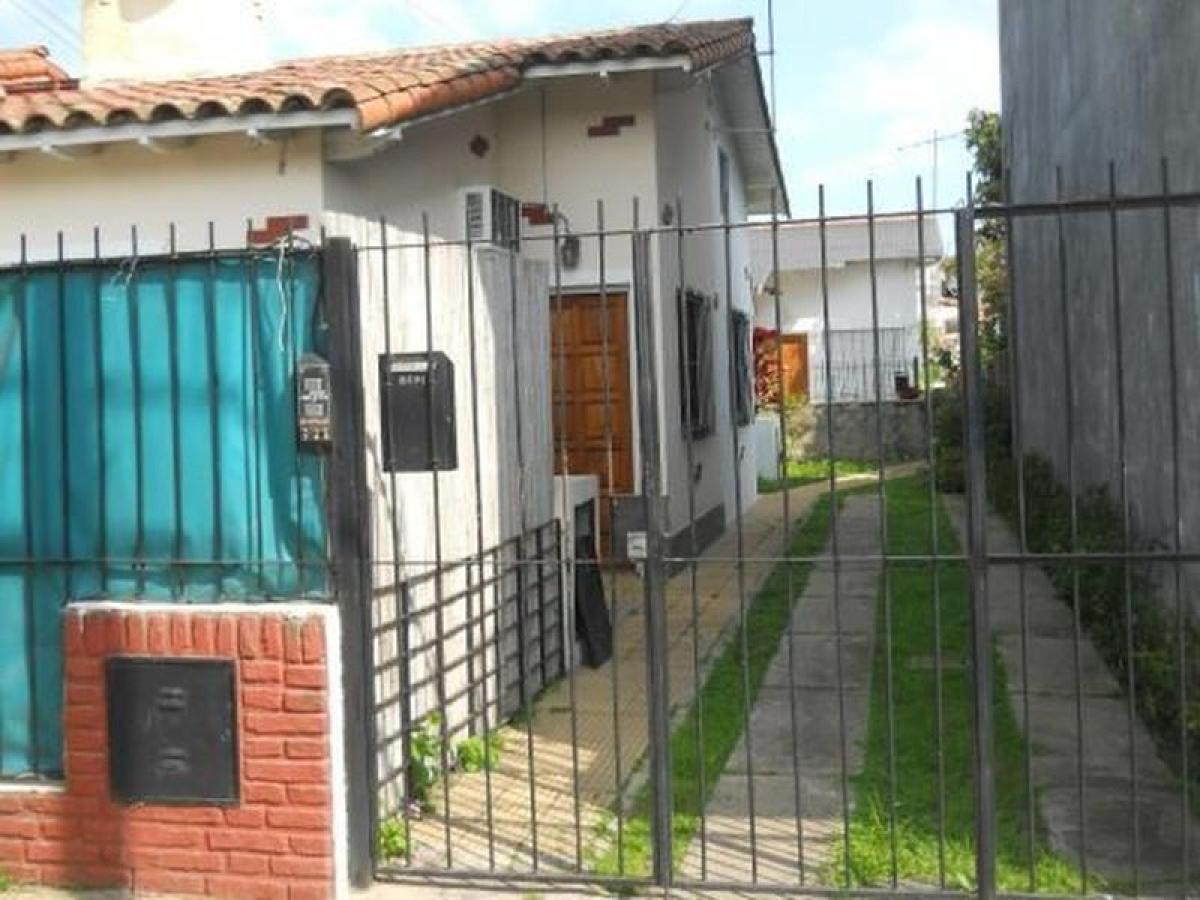 2 bedrooms House in San Isidro, Argentina No. 76613