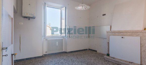 13-salle Maison à Montefiore dell'Aso, Italy No. 176904 16