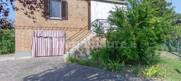 3 bedrooms Villa in Bagnacavallo, Italy No. 330563 2