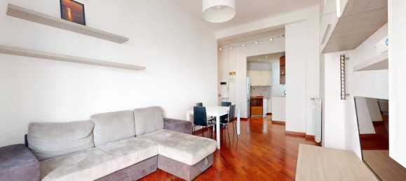 2 bedrooms Apartment in Milan, Italy No. 288130 8