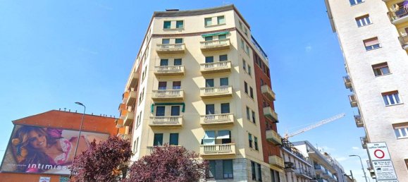 2 bedrooms Apartment in Milan, Italy No. 288130 5