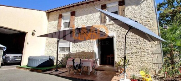 3 bedrooms Townhouse in Charente-Maritime, France No. 332543 6