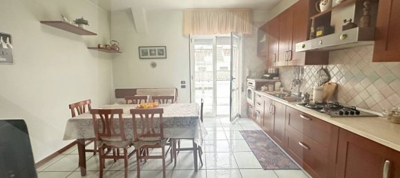 4غرفة شقة في Trentola Ducenta, Italy رقم 25316 7