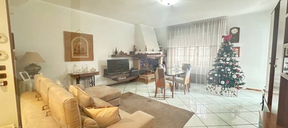 4غرفة شقة في Trentola Ducenta, Italy رقم 25316 4