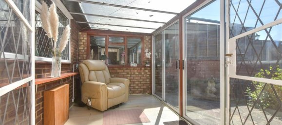 2 bedrooms Bungalow in Essex, United Kingdom No. 4089 10