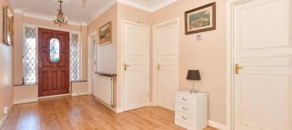 2 bedrooms Bungalow in Essex, United Kingdom No. 4089 6