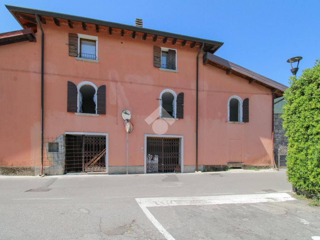 2 bedrooms House in Toscolano Maderno, Italy No. 316298