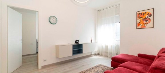 2 rooms Apartment in Turin, Italy No. 148053 11