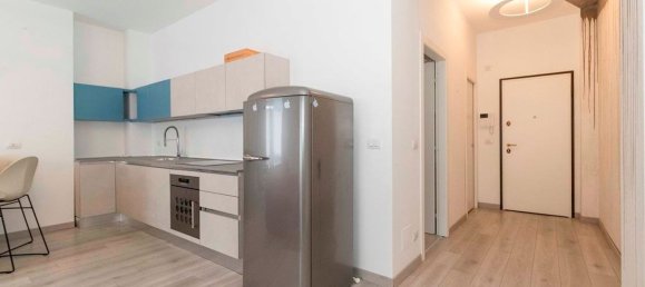 2 rooms Apartment in Turin, Italy No. 148053 3