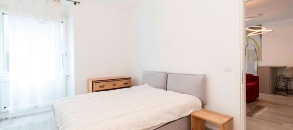 2 rooms Apartment in Turin, Italy No. 148053 6