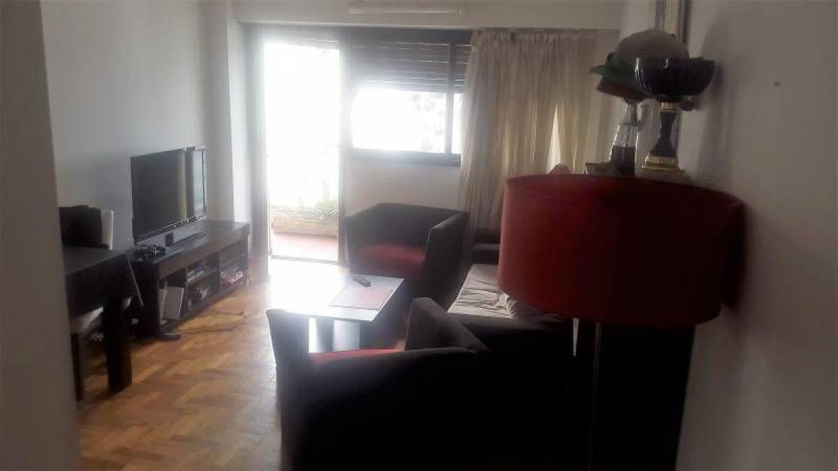 Apartamento de 2 dormitorios en Buenos Aires, Argentina No. 69938