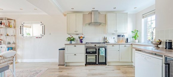 4 bedrooms House in Lingfield, United Kingdom No. 10664 43