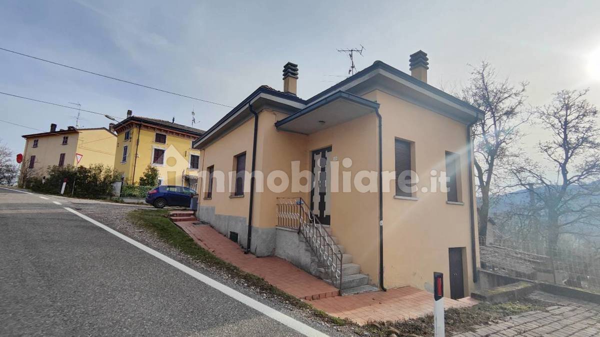 1 bedroom House in Gropparello, Italy No. 62925