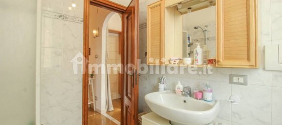 Apartamento de 2 dormitorios en Genoa, Italy No. 67181 20