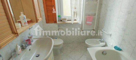 Apartamento de 2 dormitorios en Genoa, Italy No. 67181 18