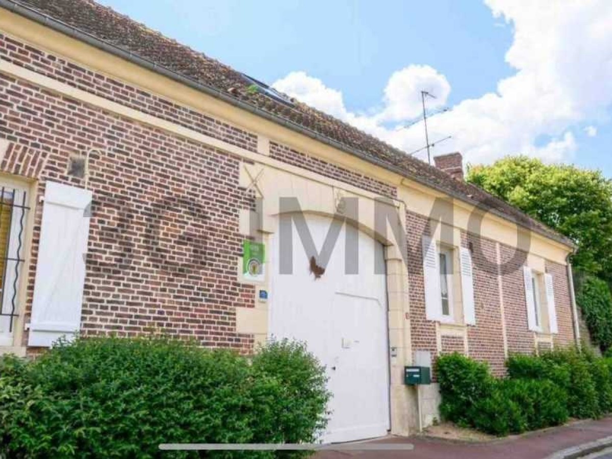 Вилла с 6 спальнями в Компьень, Франция № 241488