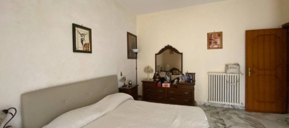 2 Schlafzimmer Wohnung in Bari, Italy, Nr. 261094 5