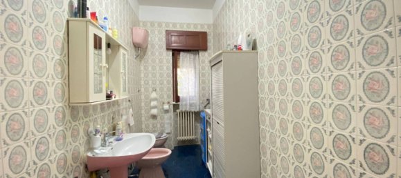 2 Schlafzimmer Wohnung in Bari, Italy, Nr. 261094 9