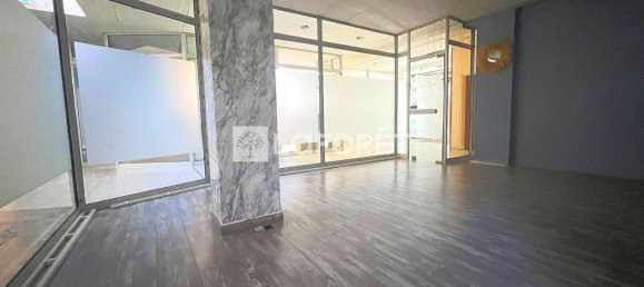 Gewerbliche Immobilie in Chartres, France 38m², Nr. 80674 3