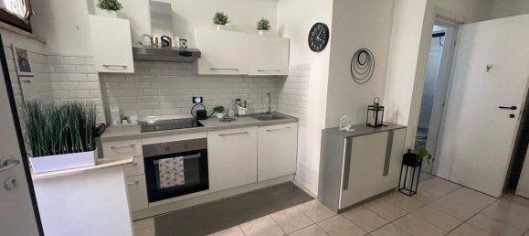 Apartamento de 1 dormitorio en Guidonia Montecelio, Italy No. 335799 15