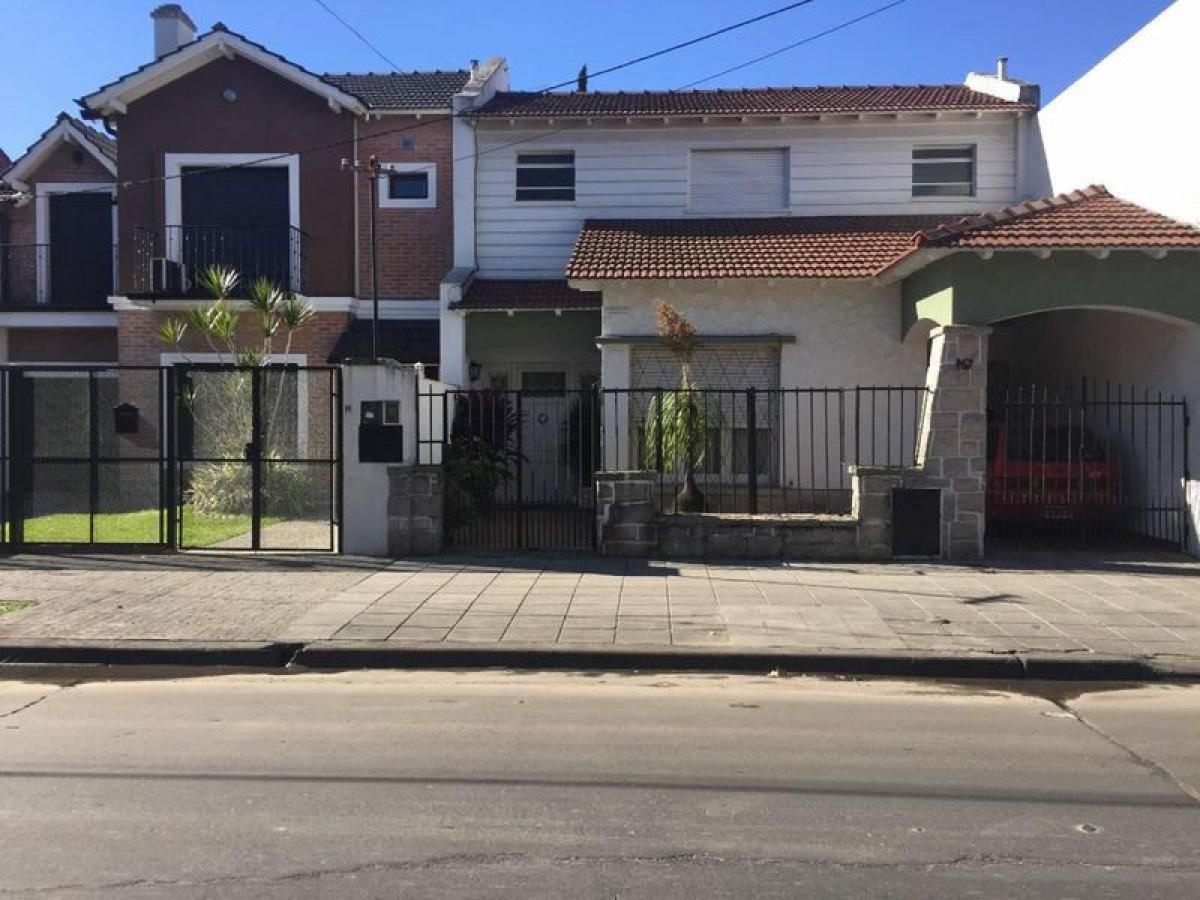 Дом с 4 спальнями в Bermudez, Аргентина № 17101