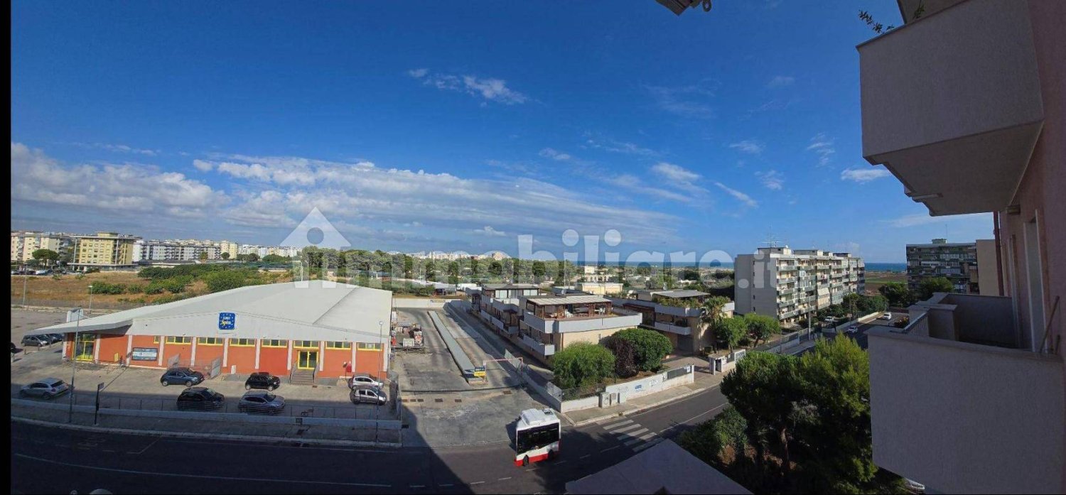 Квартира с 2 спальнями в Бари, Италия № 286138