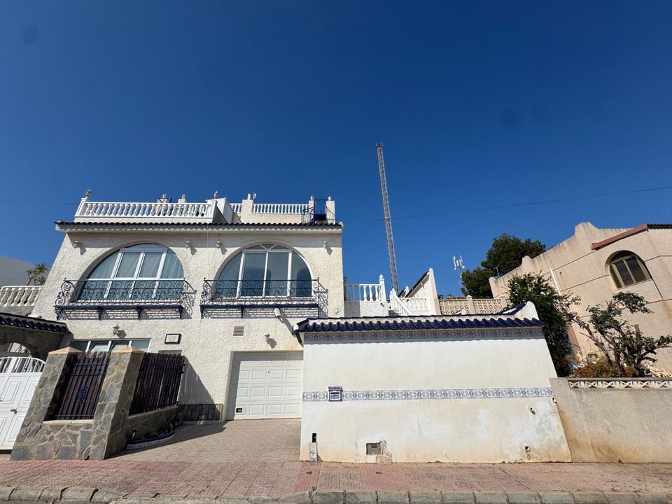 Таунхаус с 3 спальнями в Аликанте, Испания № 190758