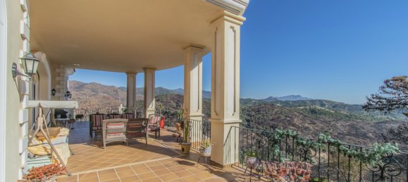 Villa de 7 dormitorios en Estepona, Spain No. 143692 27