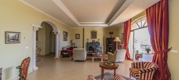Villa de 7 dormitorios en Estepona, Spain No. 143692 11