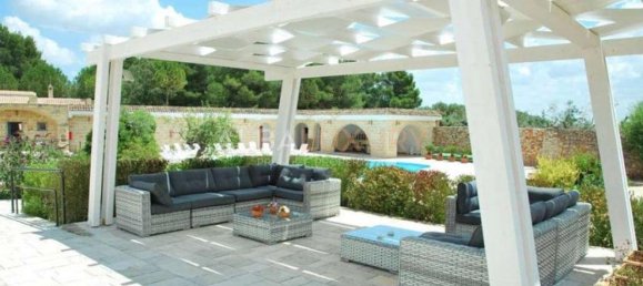 Вилла с 32 спальнями в Sannicola, Италия № 723 3