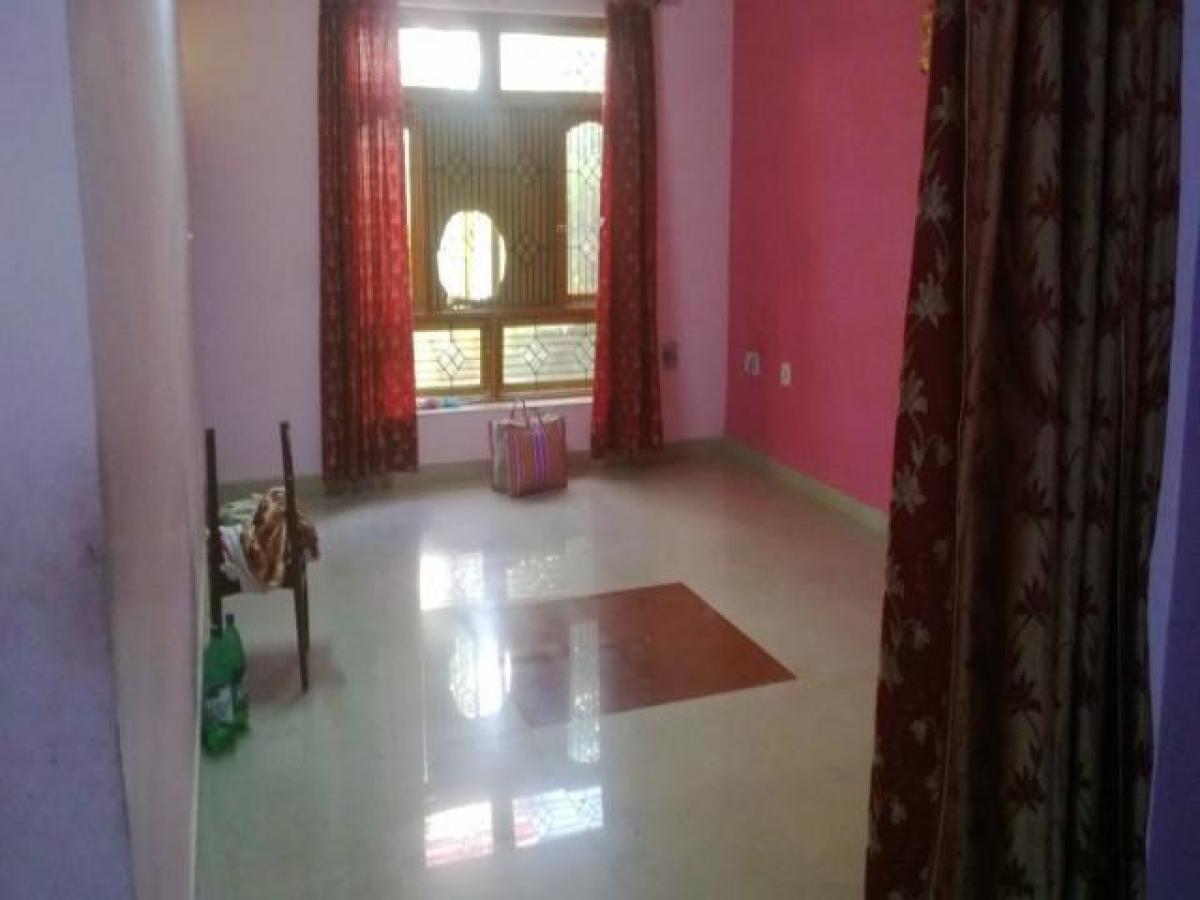2 bedrooms House in Lucknow, India No. 18954