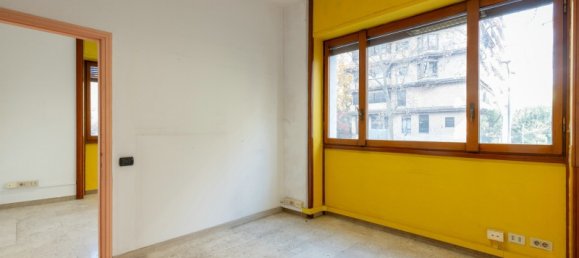 685m² Office in Milan, Italy No. 240942 5