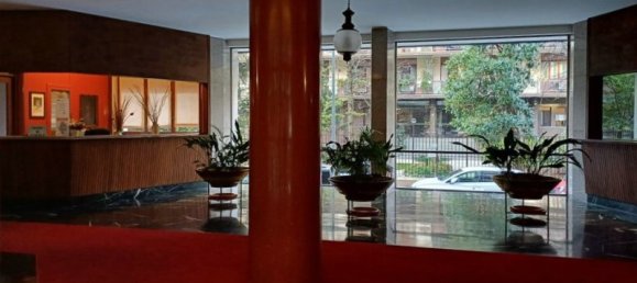 685m² Office in Milan, Italy No. 240942 2