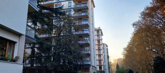 685m² Office in Milan, Italy No. 240942 23