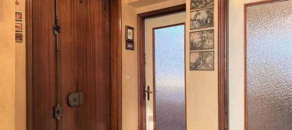 Квартира с 3 комнатами в Турин, Италия № 40137 6