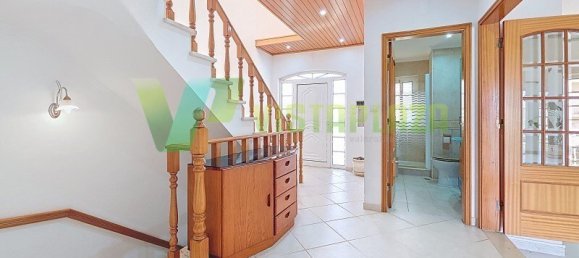 4 Schlafzimmer Villa in Almada, Portugal, Nr. 273083 2