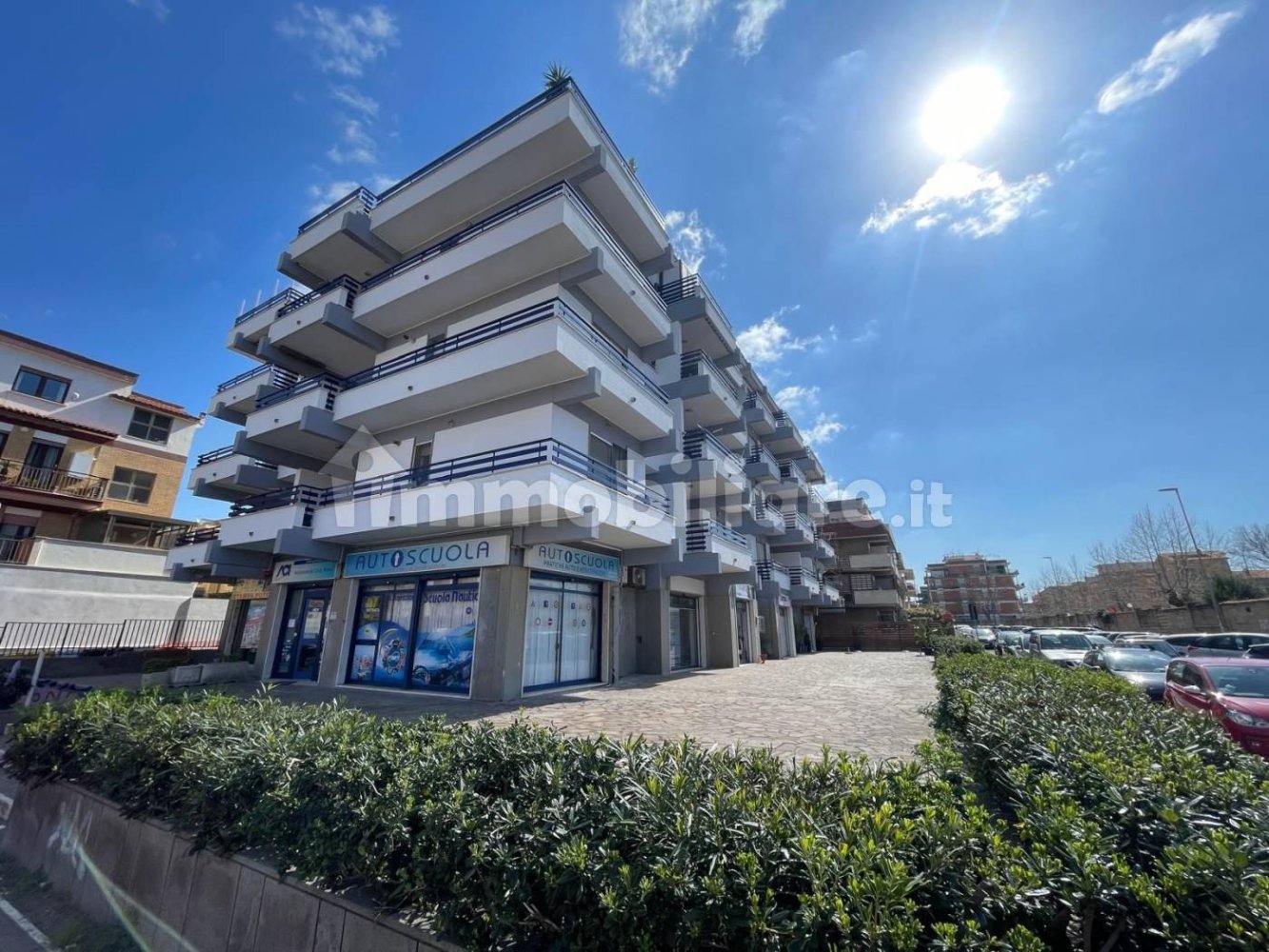 Apartamento de 2 dormitorios en Pomezia, Italy No. 69205