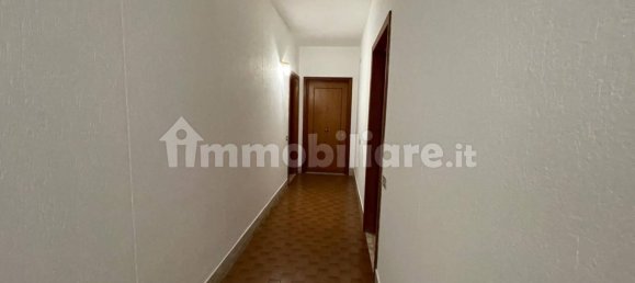 Apartamento de 2 dormitorios en Pomezia, Italy No. 69205 18